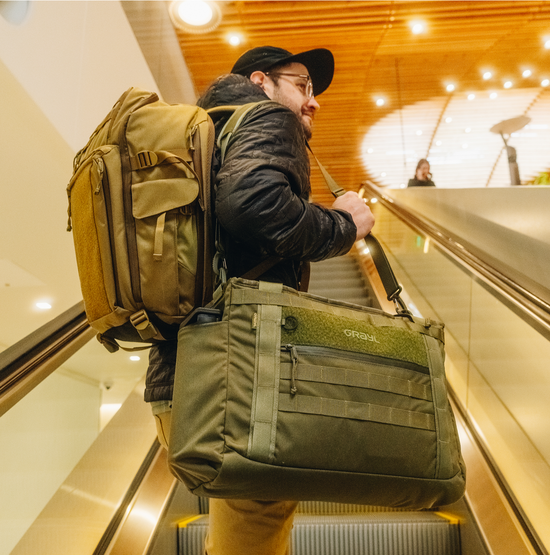 REMOVABLE & ADJUSTABLE PADDED SHOULDER STRAP