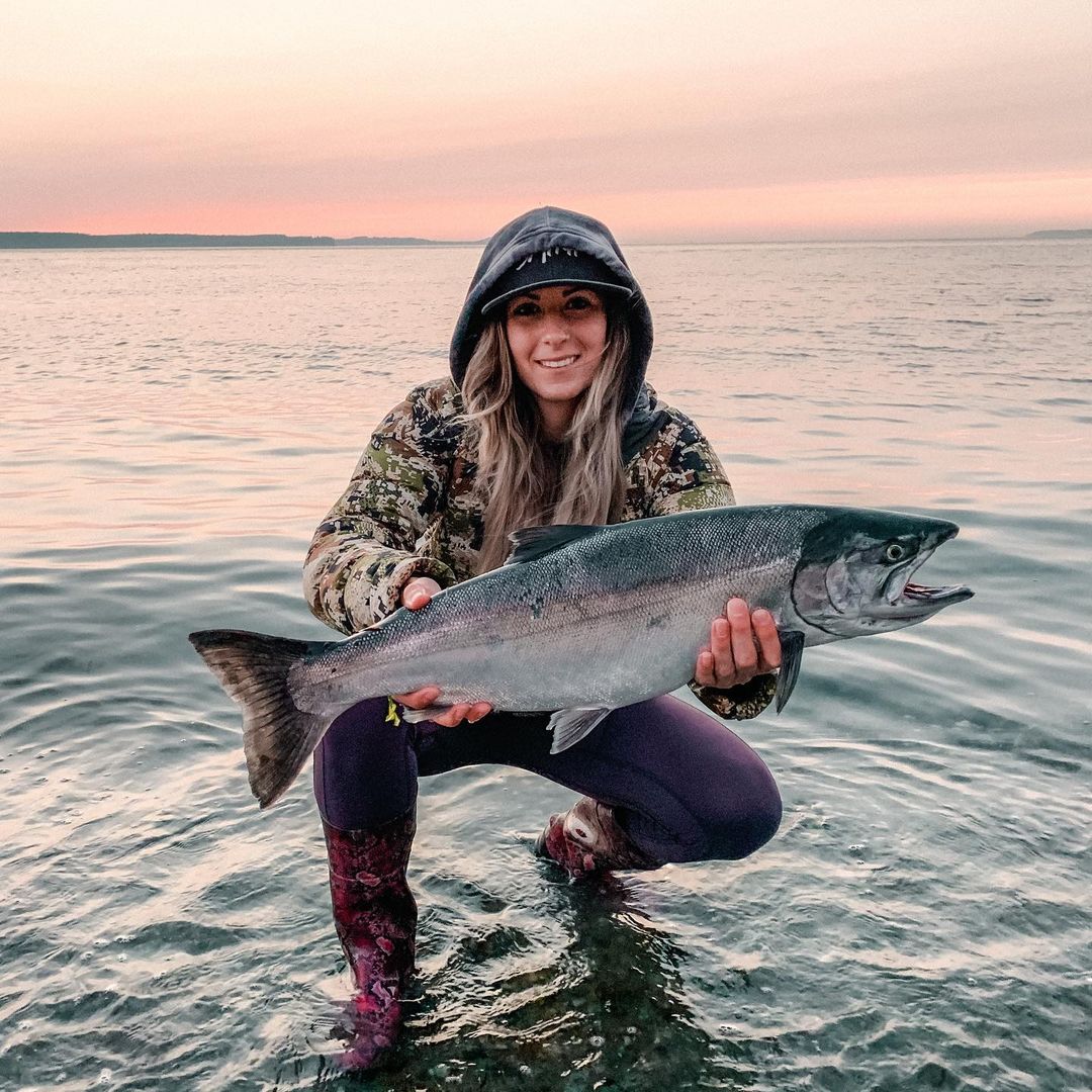 Grayl-Botschafterin Melissa Hess, Großwildjäger und Angler.